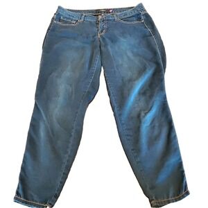 Torrid Denim Jeans Womens 16 Blue‎ Cropped Cotton Blend
